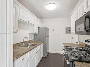 7232 SW 94th Pl E6, Miami FL 33173