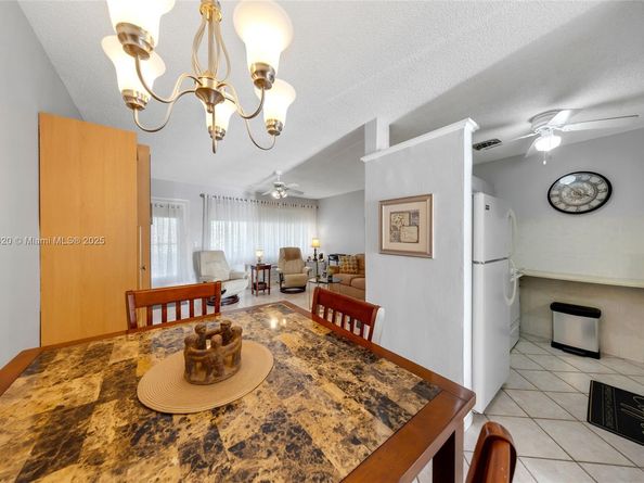 900 SW 10th Ter 14S, Hallandale Beach FL 33009