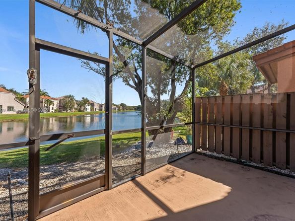 10731 NW 14th St 274, Plantation FL 33322