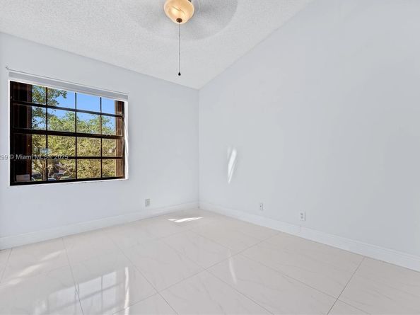 10731 NW 14th St 274, Plantation FL 33322