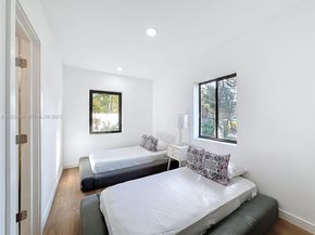 3521 SW 58th Ct, Miami FL 33155