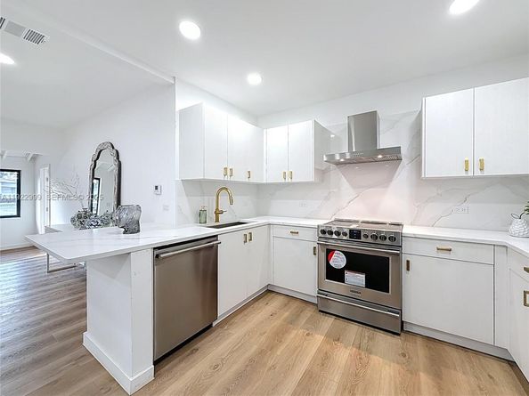 3521 SW 58th Ct, Miami FL 33155