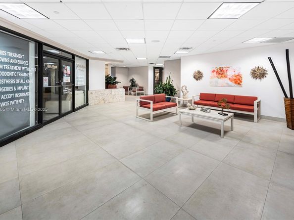 2555 Collins Ave 607, Miami Beach FL 33140