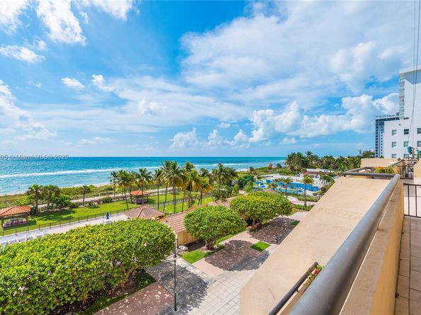 2555 Collins Ave 607, Miami Beach FL 33140