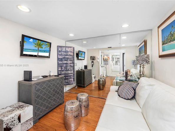 2555 Collins Ave 607, Miami Beach FL 33140