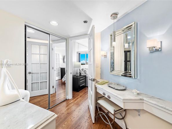 2555 Collins Ave 607, Miami Beach FL 33140