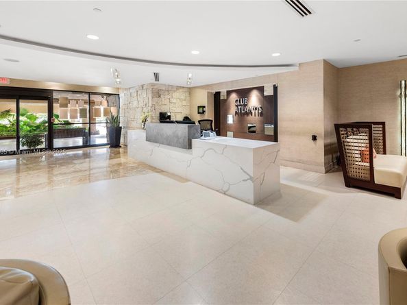 2555 Collins Ave 607, Miami Beach FL 33140