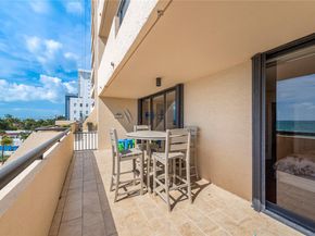 2555 Collins Ave 607, Miami Beach FL 33140