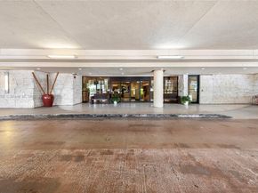 2555 Collins Ave 607, Miami Beach FL 33140