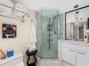 2555 Collins Ave 607, Miami Beach FL 33140