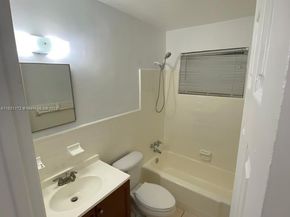 4290 NW 21st Ave, Oakland Park FL 33309