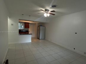 4290 NW 21st Ave, Oakland Park FL 33309