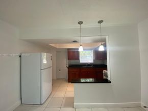 4290 NW 21st Ave, Oakland Park FL 33309