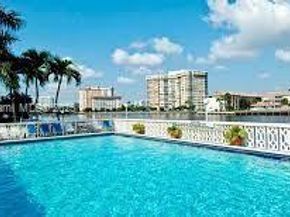 330 SE 2nd St 304F, Hallandale Beach FL 33009