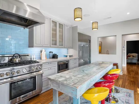 11 Sylvan Ln, Fort Lauderdale FL 33316