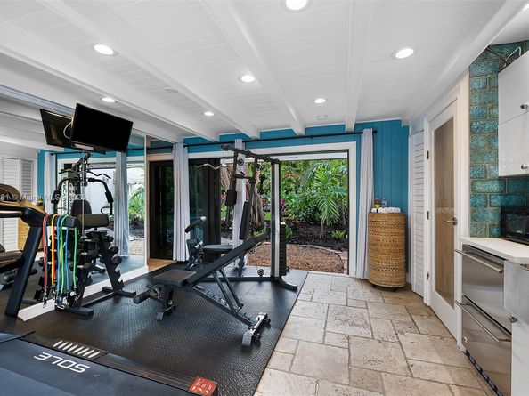 11 Sylvan Ln, Fort Lauderdale FL 33316