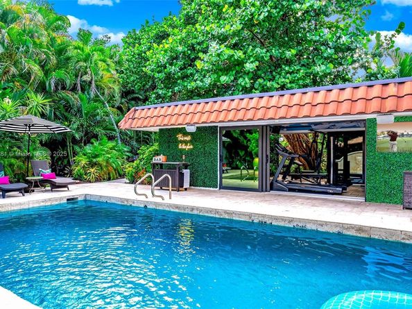 11 Sylvan Ln, Fort Lauderdale FL 33316