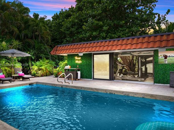 11 Sylvan Ln, Fort Lauderdale FL 33316