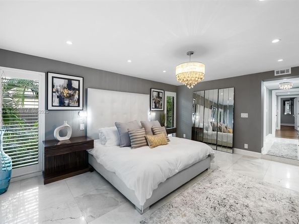 11 Sylvan Ln, Fort Lauderdale FL 33316