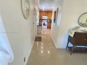 3940 NW 42nd Ave 319, Lauderdale Lakes FL 33319