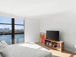 9 Island Ave 2006, Miami Beach FL 33139