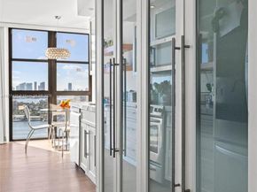 9 Island Ave 2006, Miami Beach FL 33139