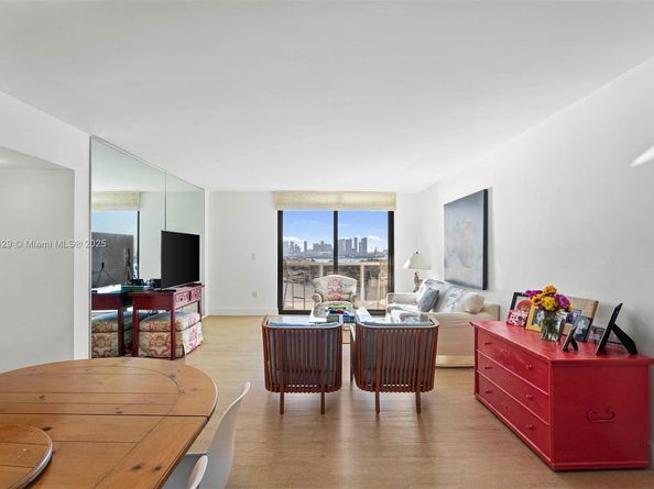 9 Island Ave 2006, Miami Beach FL 33139
