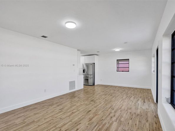 4631 E 8th Ct, Hialeah FL 33013