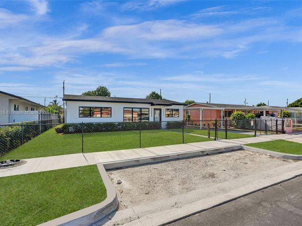 4631 E 8th Ct, Hialeah FL 33013