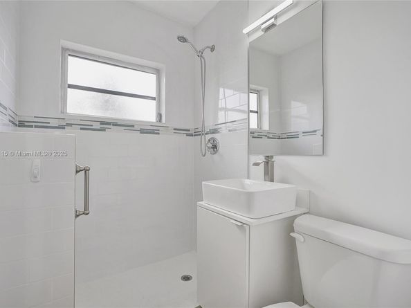 4631 E 8th Ct, Hialeah FL 33013