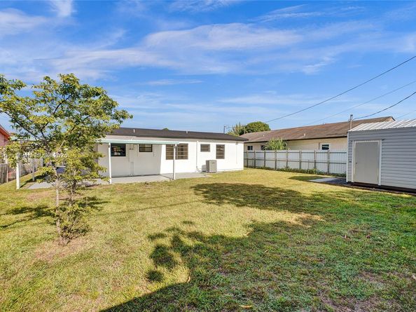 4631 E 8th Ct, Hialeah FL 33013