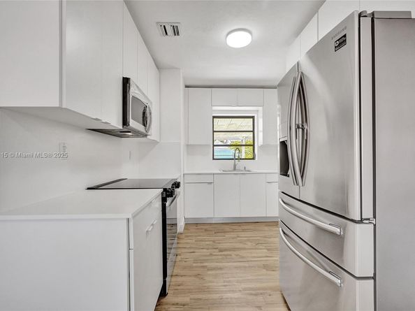 4631 E 8th Ct, Hialeah FL 33013