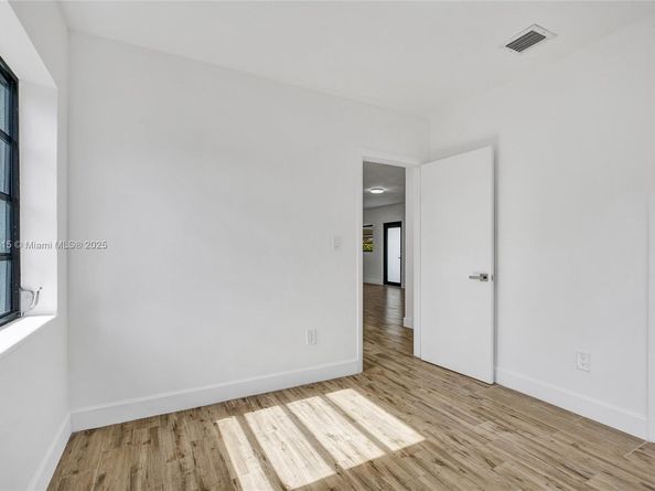 4631 E 8th Ct, Hialeah FL 33013