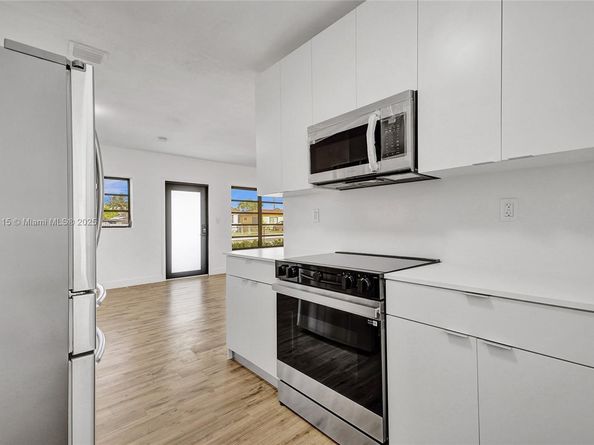 4631 E 8th Ct, Hialeah FL 33013