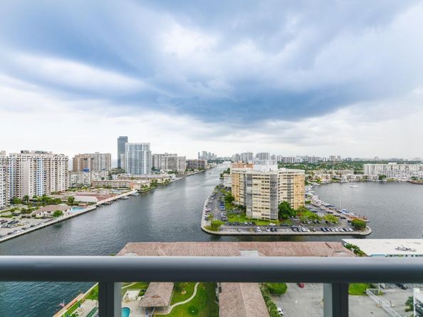 2602 E Hallandale Beach Blvd R1907, Hallandale Beach FL 33009