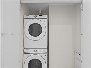 700 NE 24th ST 2402, Miami FL 33137