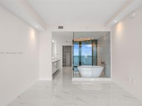 700 NE 24th ST 2402, Miami FL 33137