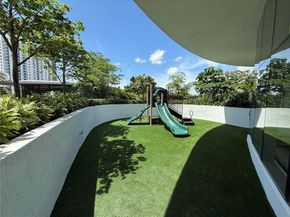 700 NE 24th ST 2402, Miami FL 33137