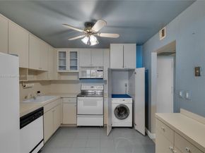 1901 Brickell Ave B1912, Miami FL 33129