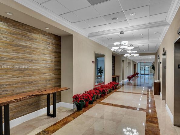 1901 Brickell Ave B1912, Miami FL 33129