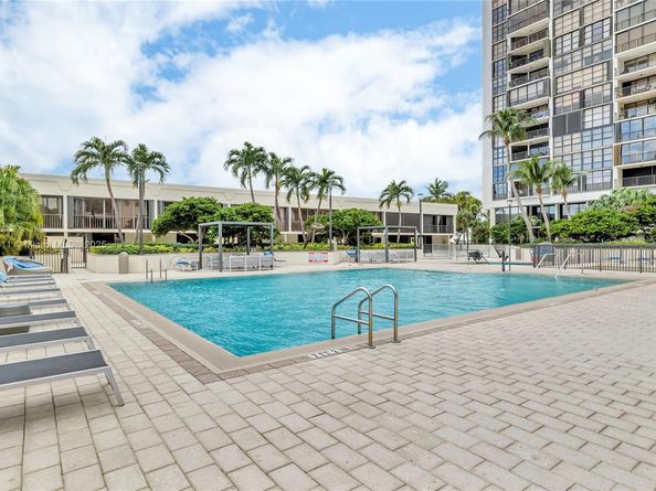 1901 Brickell Ave B1912, Miami FL 33129