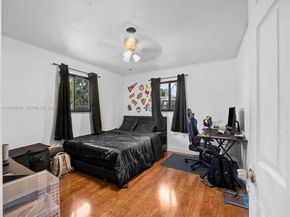 4461 NW 6th St, Plantation FL 33317