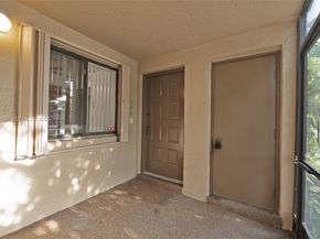 302 Lakeview Dr 105, Weston FL 33326