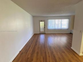 381 Fanshaw J 381, Boca Raton FL 33434