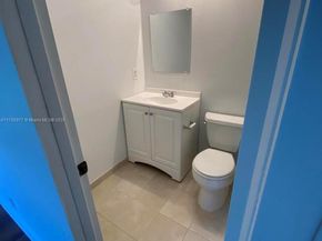 381 Fanshaw J 381, Boca Raton FL 33434