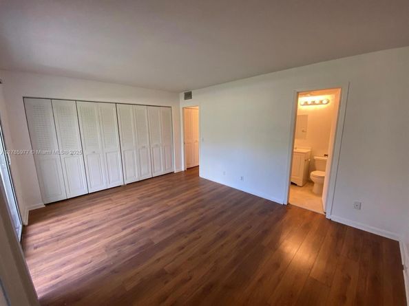 381 Fanshaw J 381, Boca Raton FL 33434