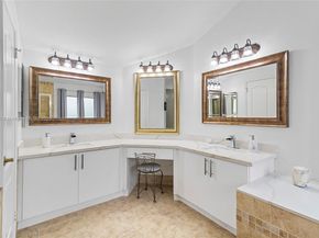 19313 NW 11th St, Pembroke Pines FL 33029