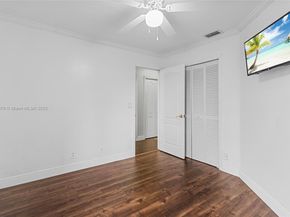 19313 NW 11th St, Pembroke Pines FL 33029