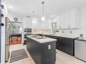 19313 NW 11th St, Pembroke Pines FL 33029