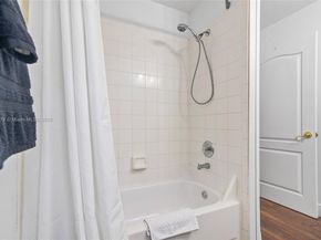 19313 NW 11th St, Pembroke Pines FL 33029